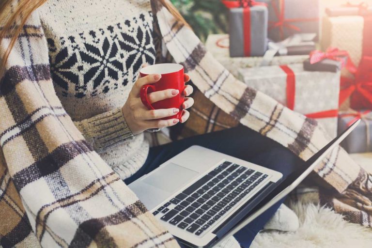 with more consumers shopping online this holiday season retail customer service must respond to trends
